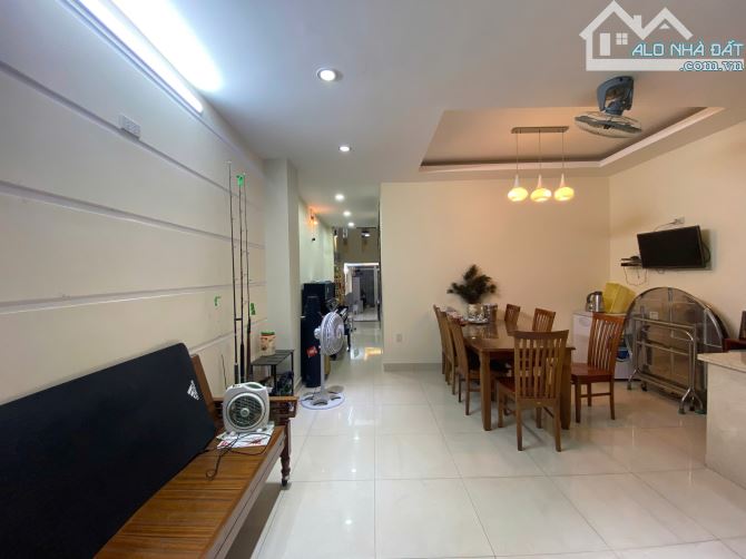 NHÀ MỚI 100% - FULL NỘI THẤT XỊN - VỀ Ở NGAY KHÔNG CẦN SỬA - NGAY TRUNG TÂM HẢI CHÂU - 4