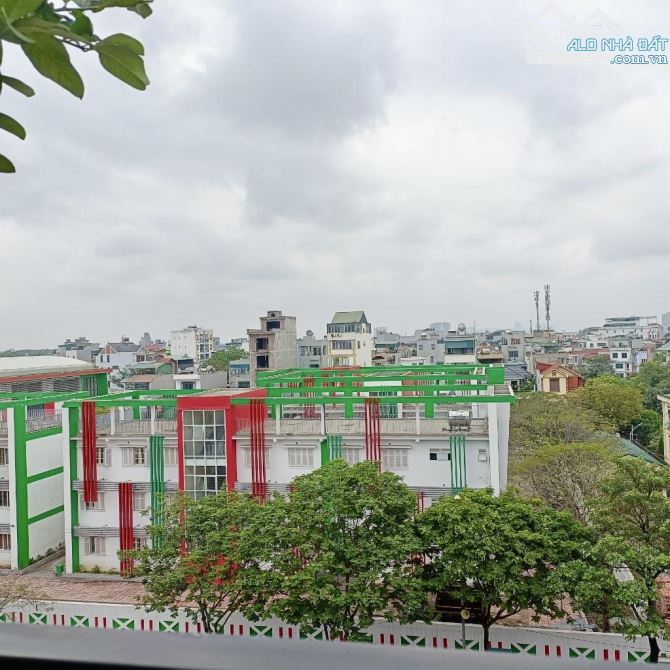 Bán Nhà Biệt Thự 6 tầng Việt Hưng 2x tỷ-75m2-Mt 5m-GARA THANG MÁY- VĨA HÈ- Ô TÔ CHẠY VÒNG - 4