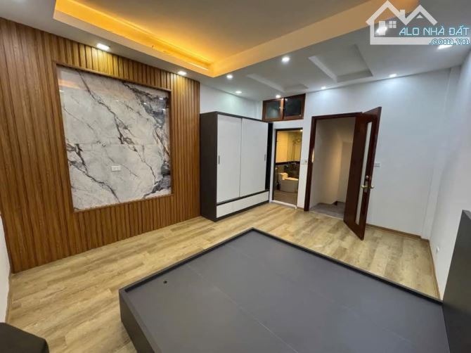 BÁN NHÀ MỚI –NGÕ 272 TRẦN KHÁT CHÂN - THANG MÁY – DT: 55m² , 5 Tầng, MT-5m – NGÕ THÔNG. - 4