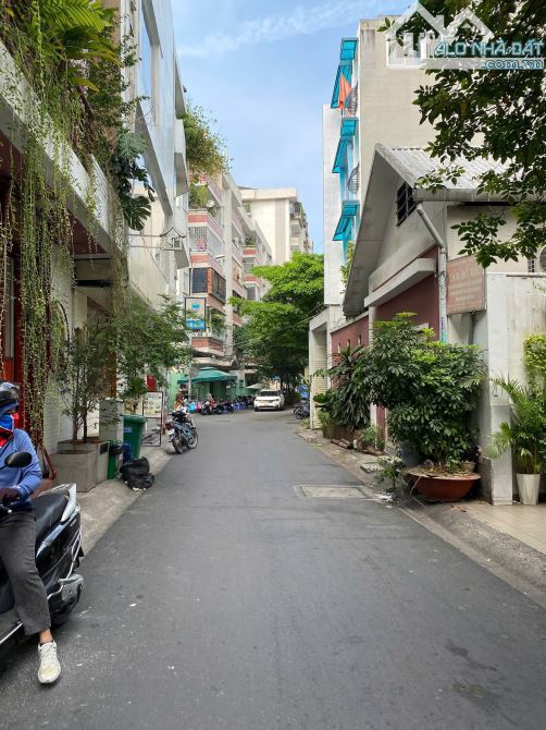 Bán Nhà Mặt Tiền Đường Huỳnh Văn Bánh, P.14, Q. Phú Nhuận - 6.8m x 18m - 41 Tỷ - 4