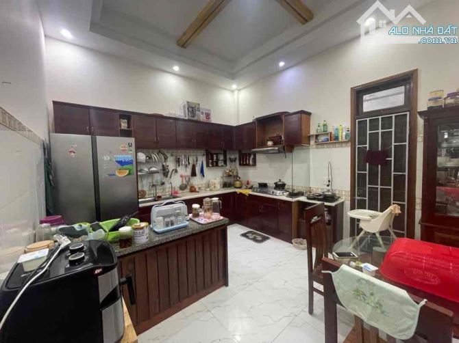 NHÀ 3 TẦNG KIÊN CỐ - SƠN THUỶ 3 - KHU VỰC AN NINH, VĂN MINH - GIÁ CỰC TỐT - 4
