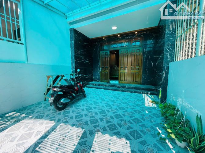 Nhà 4 tầng đường Cầu Dứa - Phú Nông, DT 126m ngang 5, nội thất gỗ xịn - 4