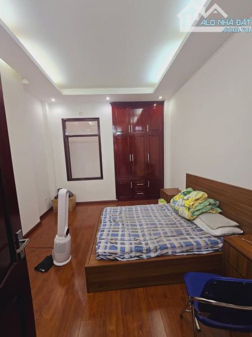 BÁN NHÀ NGUYỄN VĂN HUYÊN, KINH DOANH, DT66M, 5 TẦNG, MT 4 M , GIÁ NHỈNH 25 TỶ - 4