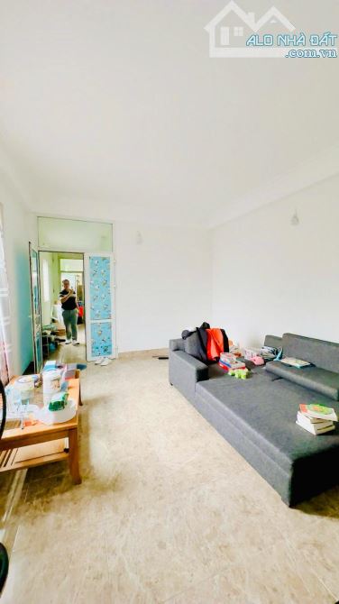 Khương Đình 128m2, 6 tầng, vỉa hè dựng 2 hàng xe máy, ô tô đỗ. Giá 49,5 tỷ (có đàm phán th - 4