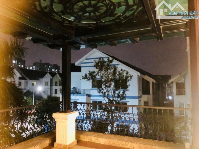 BÁN BIỆT THỰ - LẠC LONG QUÂN - TÂY HỒ - 210M2 - SỔ ĐỎ - 4