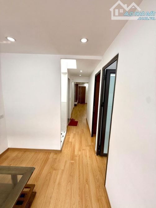 VIP TẬP THỂ BÁCH KHOA ✅4.x TỶ, 85m2, Ô TÔ TRÁNH CHÂN CẦU THANG - 3 NGỦ - 4