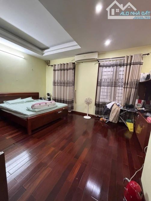 Bán nhà phố Thuỵ Khuê, Tây Hồ, 20m ra mặt phố, Ô tô đỗ cửa 149m2, mặt tiền 6.7m giá 38 tỷ - 4