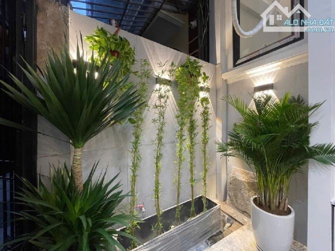 BÁN NHÀ NGÕ THÔNG - LẠC LONG QUÂN - 48M2 - 5 TẦNG - FULL NỘI THẤT - GIẢM MẠNH - 4