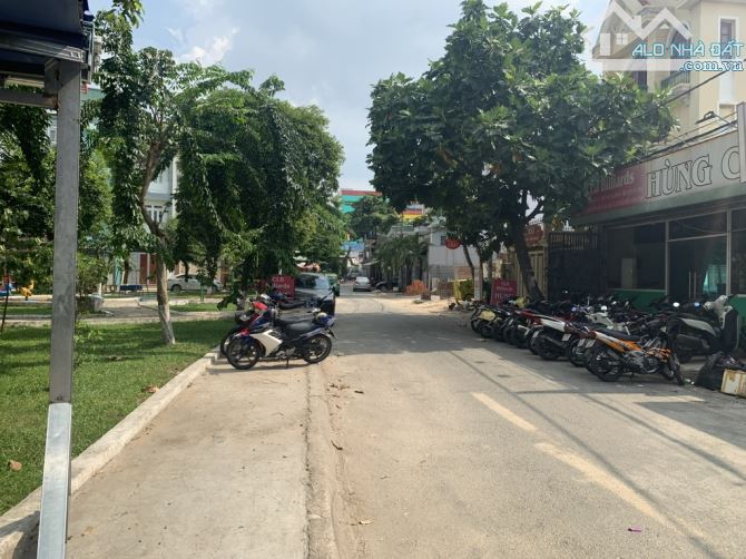 Đất Hiếm 8x22(180m2 vuông vức) đường 10m ngay Nguyễn Văn Khối XD khách sạn, CHDV full 7 tầ - 4