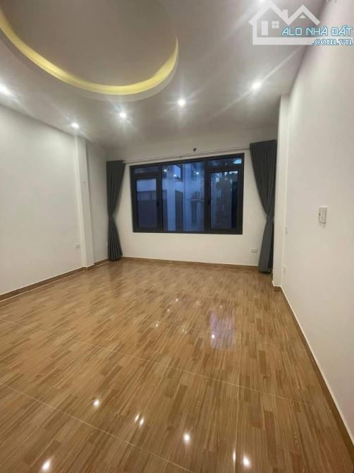 Nhà HIẾM phố Ngọc Lâm 47m x 5 tầng - 14.5 tỷ - 4