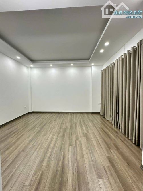 NHÀ MỚI 5 TẦNG LÊ THANH NGHỊ - HAI BÀ TRƯNG 8 TỶ 1 - 4