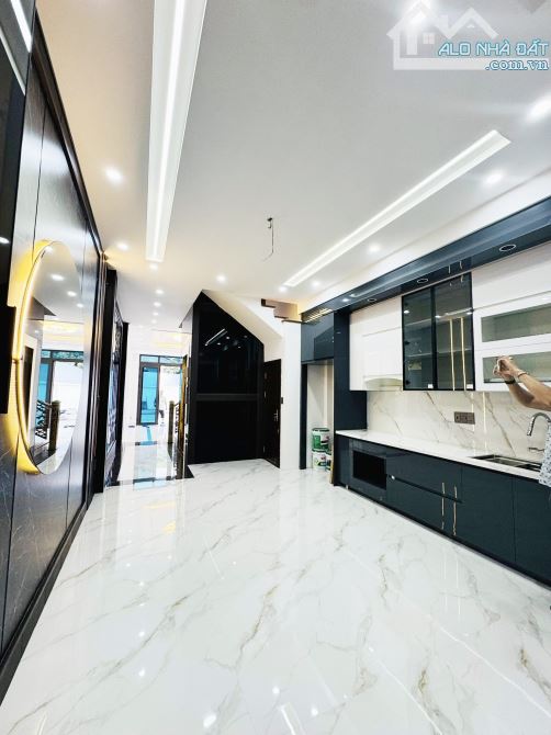 Bán nhà xây mới TĐC Đằng Lâm - Ngô Gia Tự. DT 61m2 x 4,5T Thang Máy - 5
