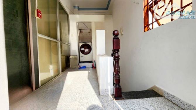 Nhà bán đường Thạch Làm, DTSD 38m, 5 tầng, giá 6 nhỉnh 6 tỷ - 5