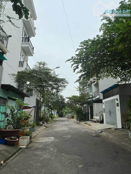 HXH 4.15 tỷ Lê Đức Thọ DT 54m2 x 4 x 3 tầng. Kinh doanh tốt - 5