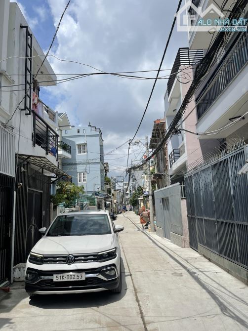 Q7 xe hơi ngủ nhà 50M² chỉ  5.26T - 5