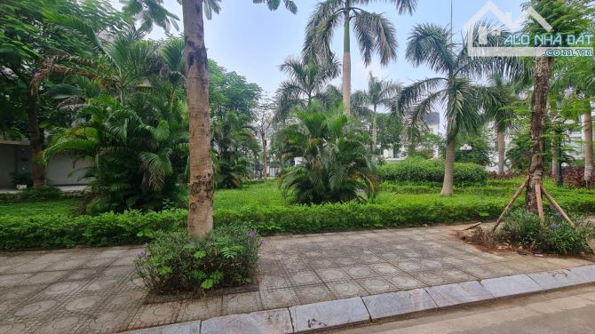 CẦN BÁN LIỀN KỀ KHU D GELEXIMCO - 87M 5 TẦNG - VỊ TRÍ ĐẸP LONG LANH - 5