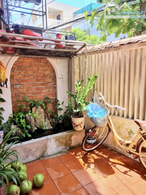 NHÀ 2T MT TRẦN VĂN DƯ-90M² NGANG HƠN 5M–CÁCH BIỂN MỸ KHÊ 100M–13.X T.Ỷ - 5