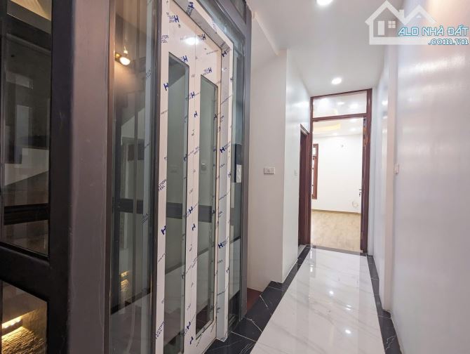 SIÊU VIP ! Hoàng Văn Thái - Phân lô - Gara ô tô - 65m2 - Chỉ 23.8 tỷ - 5