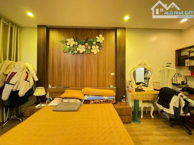 PHÂN LÔ LÃNG YÊN-MẶT NGÕ Ô TÔ TRÁNH-DT 60M - 5