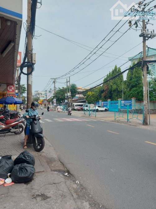 Chính chủ cần bán gấp nhà 85m2, 3 tầng, ngang khủng 6.5 M, hẻm xe hơi, giá chỉ 7 tỷ - 5