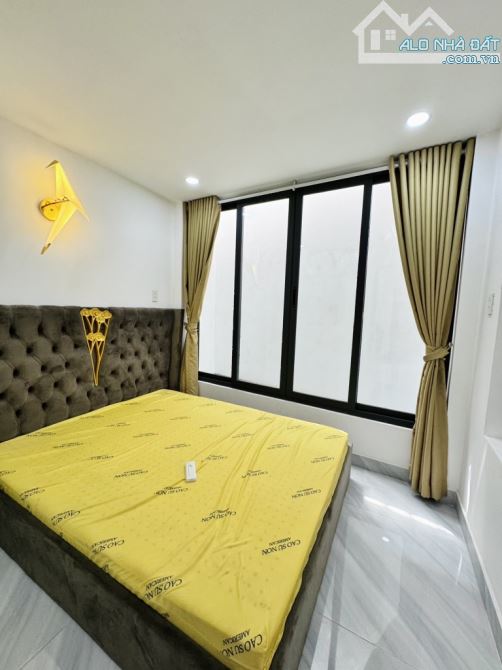 Bán nhà Phường 12 Gò Vấp, Bùi Quang Là, hẻm xe hơi thông, 5 tầng, giá 5.7 tỷ - 5