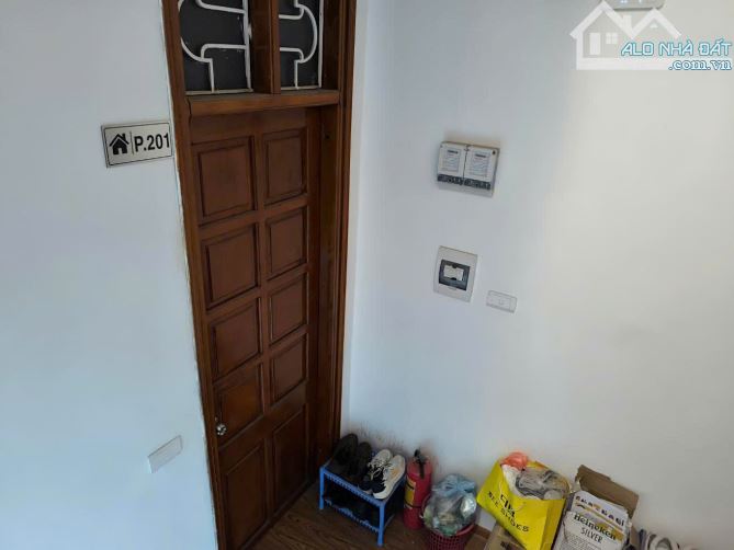Nhà phố Yên Hòa. DT 52m2* 5 T* MT 3.9m. Gần phố- DT ổn định ~45tr/TH - 5