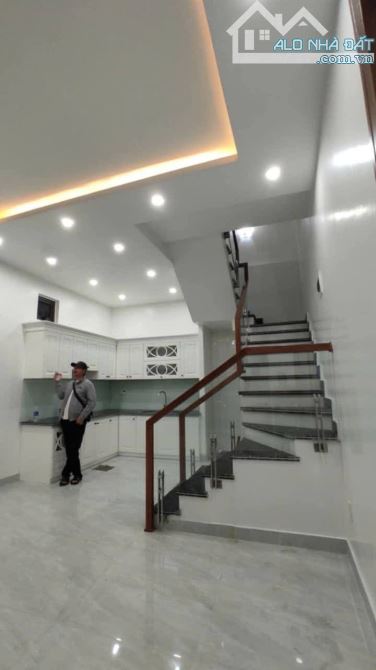 🍀🍀Bán nhà 4 tầng cạnh SIÊU THỊ AEON MALL , thiên lôi ,lê chân Giá 3ty860tr 🚗 OTO ĐỖ - 5
