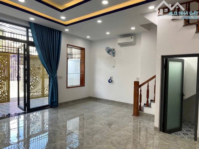 Bán 3 căn mới liền kề nhau ngay chợ Vĩnh Phước Nha Trang - 5