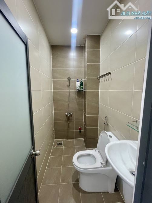 NHÀ ĐẸP TẶNG TOÀN BỘ NỘI THẤT- NGAY BỆNH VIỆN BÌNH TÂN- SÁT CHỢ . - 5