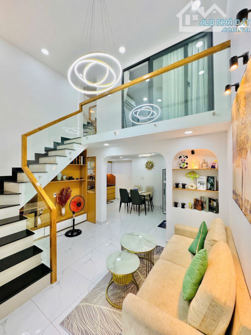 36m2, BÁN NHÀ 4 TẦNG, HẺM XE HƠI, P11 BÌNH THẠNH, NHỈNH 5 TỶ - 5