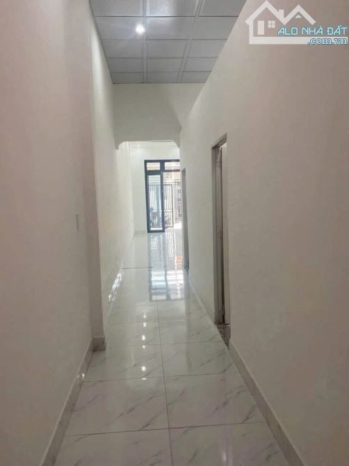💥Cha mẹ già bán nhà lên ở cùng con cái ngay sau chợ hóc môn ở tân hiệp giá 700Triệu💥 - 5