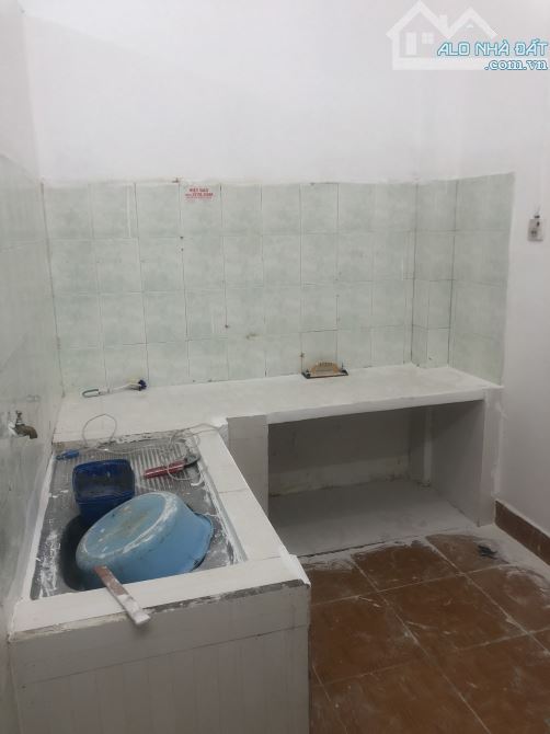 Nhà Hẻm xe hơi Ngô Quyền, 3 tầng, 4 phòng 3wc 16tr - 5