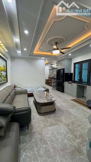 BÁN NHÀ 5 TẦNG MẶT NGÕ THÔNG, CẠNH HỒ TÂY, LẠC LONG QUÂN – SỔ VUÔNG, GIÁ CHỈ 9 TỶ - 5