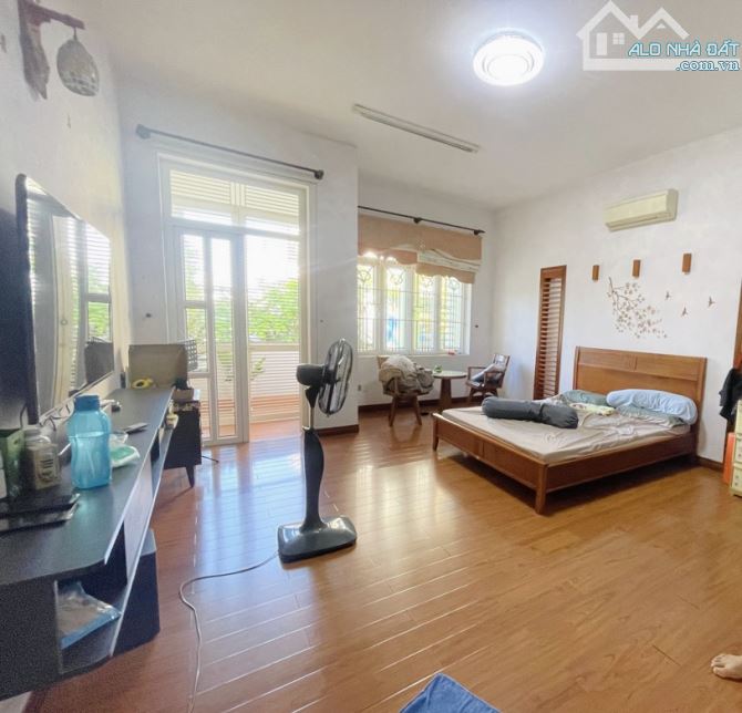 Bân Nhà Núi Thành - Gần Ngã 4 Quân Đoàn - 152m2 - Ngang 5m - Full Nội Thất - 10Tỷ6. - 5