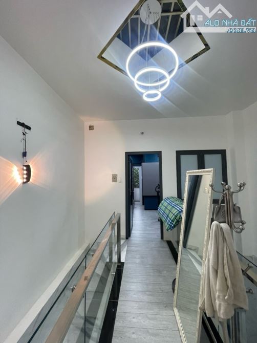 BÁN NHÀ HẺM 60 LÂM VĂN BỀN, TÂN KIỂNG - 2 TẦNG - XE Ô TÔ NGỦ TRONG NHÀ - 5