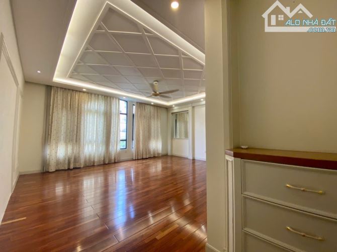 Cho thuê căn Biệt thự Nam Thiên 300m2 đơn lập ngay đường nội khu Phạm Thái Bường - 5