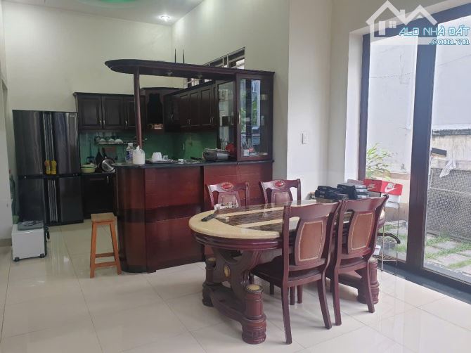 Hóc Môn bán nhà ngang 10m gần Nguyễn Thị Sóc và Nguyễn Ảnh Thủ các tiện ích nhỉnh 8ty - 5