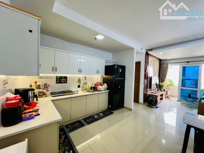 BÁN GẤP CC SAIGONLAND NGAY HÀNG XANH, CĂN GÓC 3PN FULL NT, CÓ SỔ CHỈ 4.4 TỶ - 5