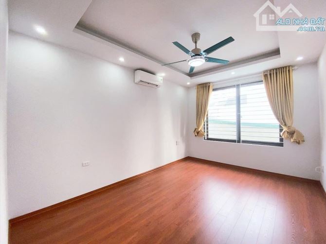 BÁN NHÀ SIÊU ĐẸP - VĂN PHÚ, HÀ ĐÔNG - 5TẦNG - THANG MÁY - Ô TÔ ĐỖ CỬA - DT 36M2 - MT 4M - 5