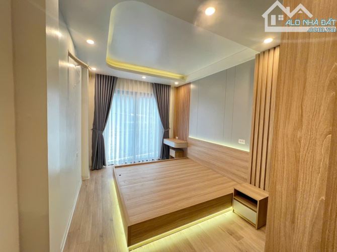 Bán nhà Mậu Lương _ Hà Đông, 5 tầng, thang máy lô góc KD - Nhỉnh 6 Tỷ - 5