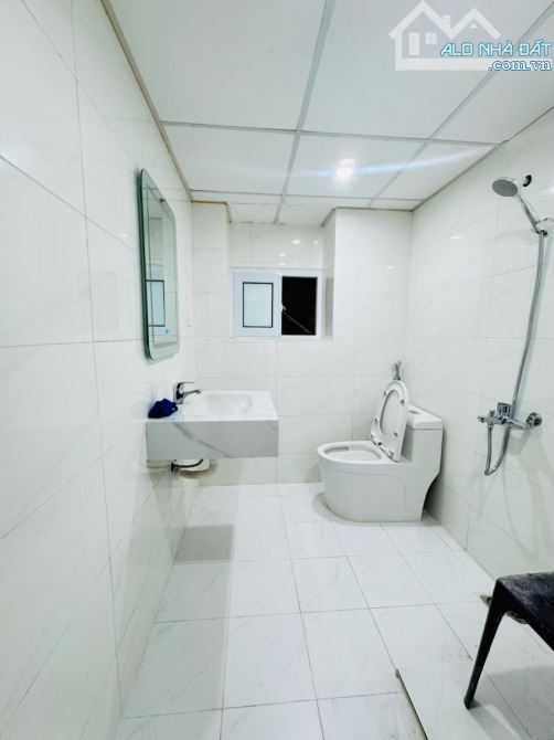 Bán tập thể dụng cụ cắt và đo lường Thái Thịnh Đống Đa 62m2 x 2 ngủ rộng rãi thoáng mát! - 5