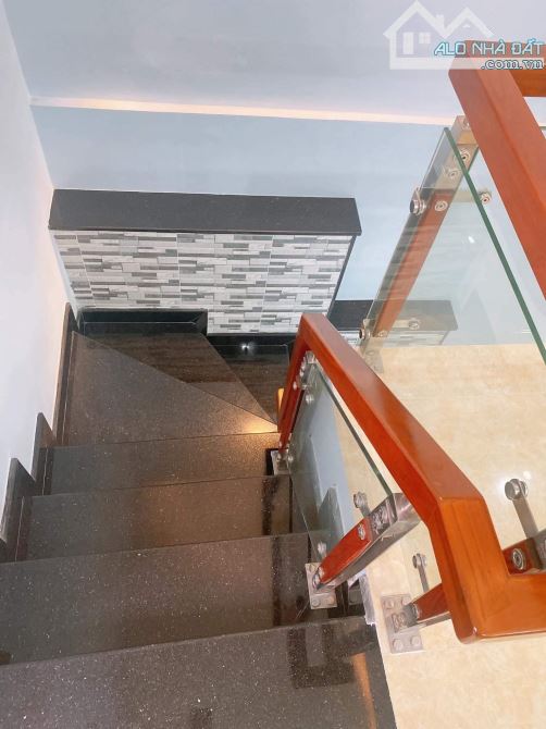 Nhà Mới Trần Quang Diệu Quận 3-(44M2)-4 Tầng- Ngang gần 5M hêm thoáng -Giá Chỉ Hơn 7Ty TL‼ - 5