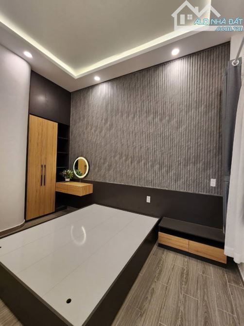 BÁN NHÀ MỚI 100% - QUẬN 6 - NGAY CHỢ PHÚ LÂM - BÀ HOM - 2 TẦNG - 54M2 - 6.X TỶ - 5