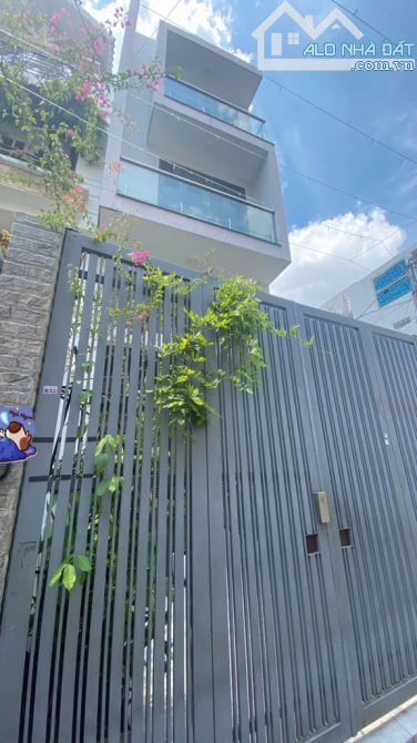 BÁN GẤP NHÀ 5 TẦNG BTCT 80M2 (4.2M TIỀN) - HẺM XE HƠI - GẦN HÀNG XANH - 5