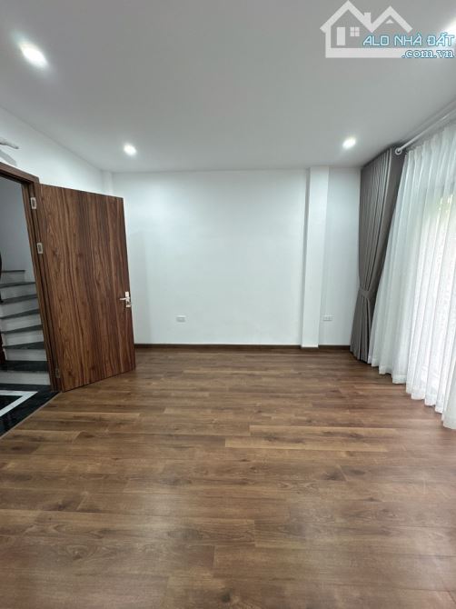 👉👉 BÁN NHÀ NGÕ 190 THANH AM - THOÁNG MÁT - AN NINH TỐT - 30M2 - NHỈNH HƠN 5 TỶ 💥💥💥 - 5