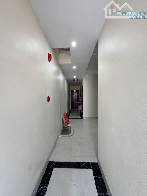 Bán nhà 5 tầng 1 tum mới hoàn thiện , Đường lý đạo thành - TP. Bắc Ninh. Giá 24 tỷ - 5