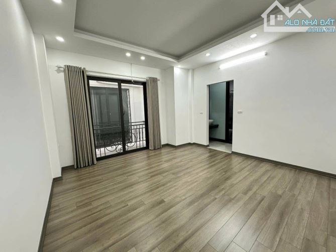 NHÀ MỚI 5 TẦNG LÊ THANH NGHỊ - HAI BÀ TRƯNG 8 TỶ 1 - 5