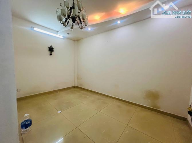 Nhà Bán đường Thoại Ngọc Hầu, DTSD 45m, 4 tầng, giá nhỉnh 5 tỷ - 6