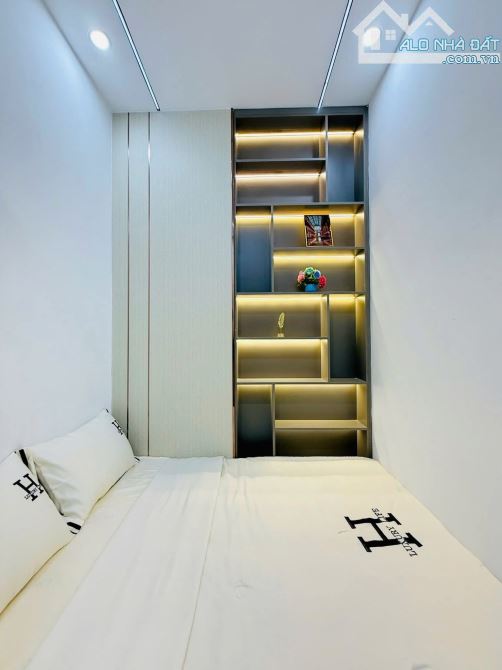 Căn nhà mới nhận 49.5m2 ngay Phạm Văn Hai, Tân Bình. Giá: 3 Tỷ 055. Hẻm 1/ rộng, thoáng - 6