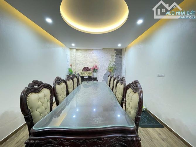 PHÂN LÔ LÃNG YÊN-MẶT NGÕ Ô TÔ TRÁNH-DT 60M - 6
